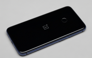 وانپلاس ۱۵ جهانی، از جمله باتری غولآساش، با مدل چینی یکسان خواهد بود وانپلاس ۱۵ جهانی، از جمله باتری غولآساش، با مدل چینی یکسان خواهد بود